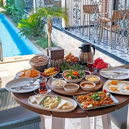Palamut Butik فندق *